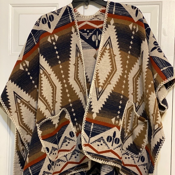 Fadivo New York Sweaters - Fadivo New York - Native American Print Poncho/Cape